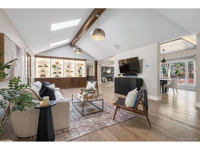 4285 S Hudson Pkwy, Englewood, CO 80113