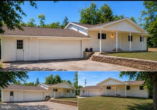 65 BUNKER LN, Etters, PA 17319