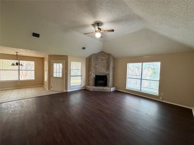 1221 Castleman Drive, Cedar Hill, TX 75104