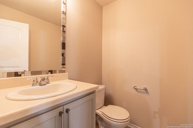 1744 EMERALD EDGE, San Antonio, TX 78245