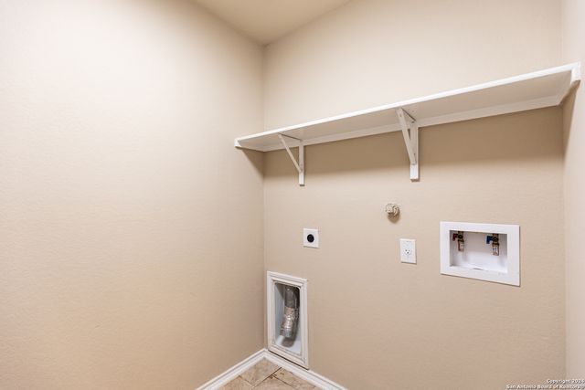 1744 EMERALD EDGE, San Antonio, TX 78245