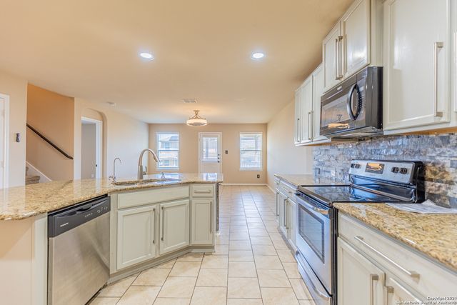 1744 EMERALD EDGE, San Antonio, TX 78245