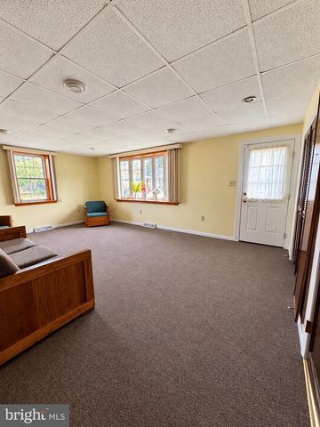 7329 DUNGAN RD, Philadelphia, PA 19111