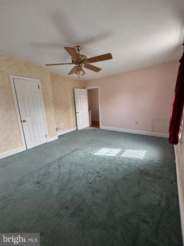 7329 DUNGAN RD, Philadelphia, PA 19111