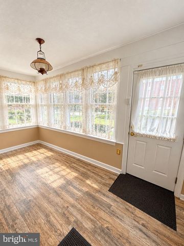 7329 DUNGAN RD, Philadelphia, PA 19111