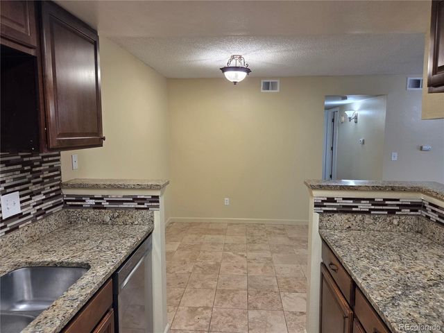 3474 S Eagle Street Street 101, Aurora, CO 80014