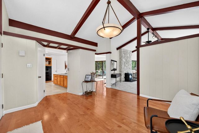 2468 Oakvale Dr., Shingle Springs, CA 95682