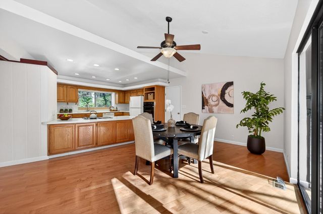 2468 Oakvale Dr., Shingle Springs, CA 95682