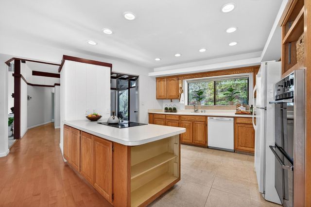 2468 Oakvale Dr., Shingle Springs, CA 95682