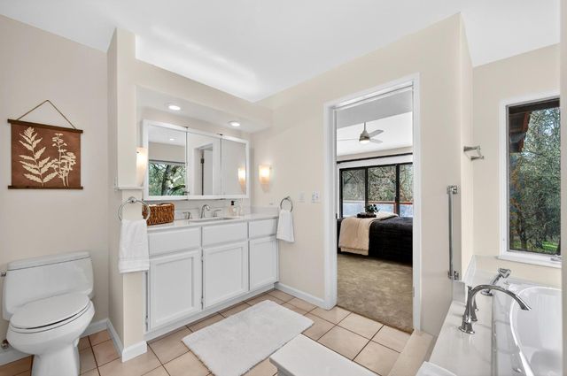 2468 Oakvale Dr., Shingle Springs, CA 95682