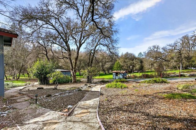 2468 Oakvale Dr., Shingle Springs, CA 95682
