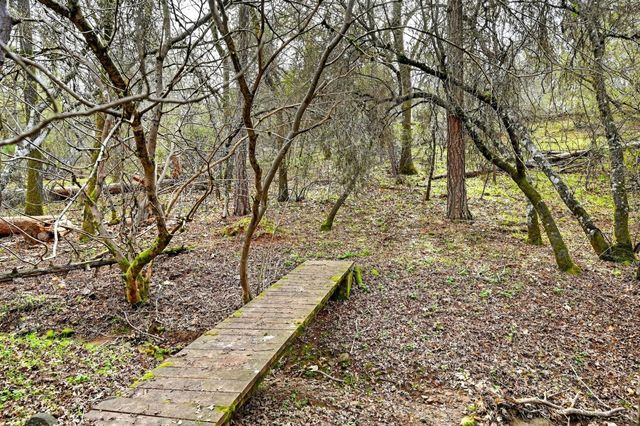 2468 Oakvale Dr., Shingle Springs, CA 95682