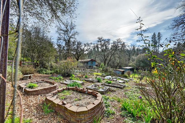 2468 Oakvale Dr., Shingle Springs, CA 95682