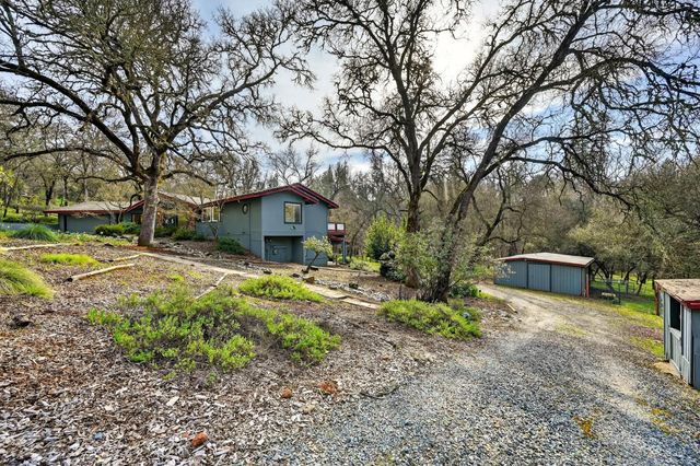 2468 Oakvale Dr., Shingle Springs, CA 95682