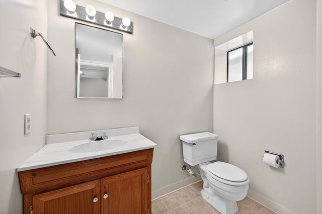 2468 Oakvale Dr., Shingle Springs, CA 95682