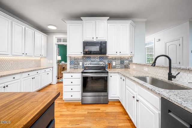 726 Ruth Circle, Fuquay Varina, NC 27526