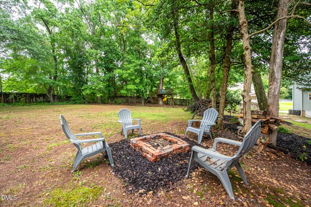 726 Ruth Circle, Fuquay Varina, NC 27526