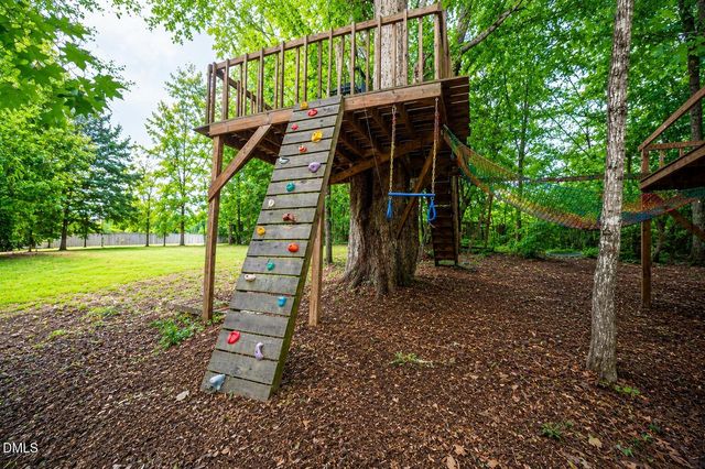 726 Ruth Circle, Fuquay Varina, NC 27526