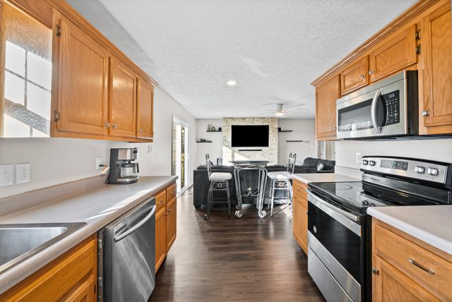 3329 S Senseney Cir, Clarksville, TN 37042