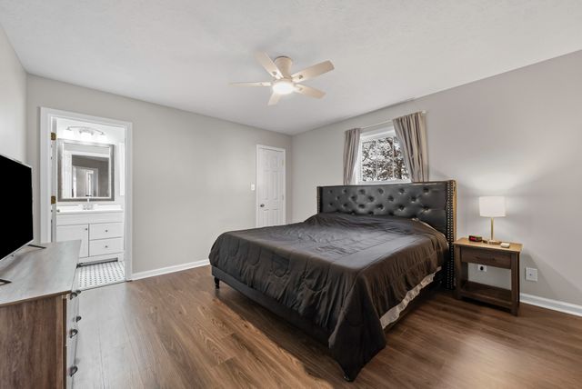 3329 S Senseney Cir, Clarksville, TN 37042