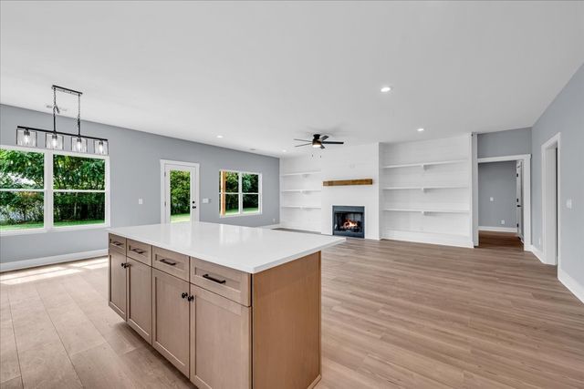 25 Lookout Dr, Winchester, TN 37398