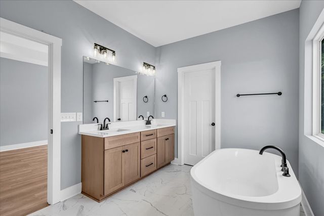 25 Lookout Dr, Winchester, TN 37398