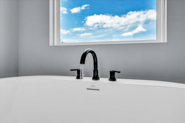 25 Lookout Dr, Winchester, TN 37398