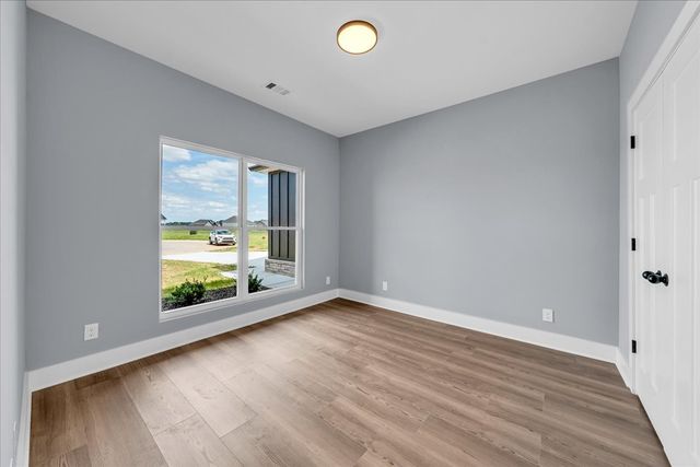 25 Lookout Dr, Winchester, TN 37398