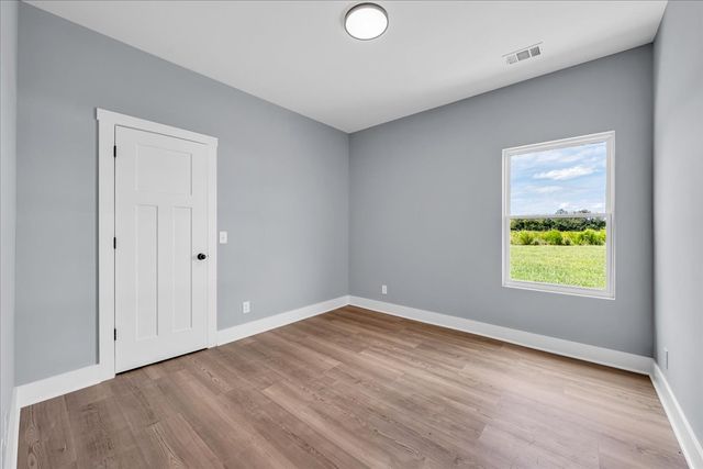 25 Lookout Dr, Winchester, TN 37398