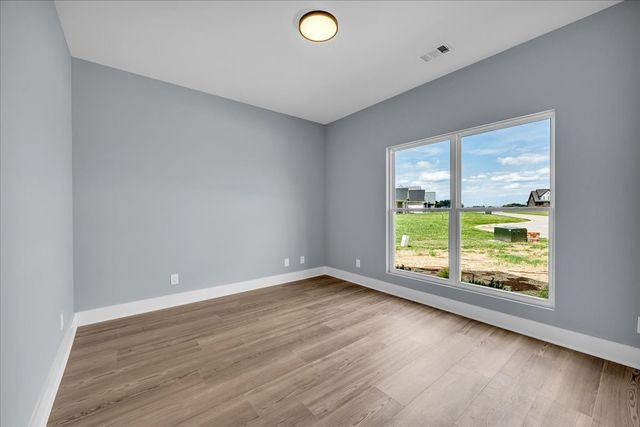 25 Lookout Dr, Winchester, TN 37398