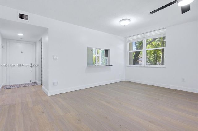 6800 Cypress Road 201, Plantation, FL 33317