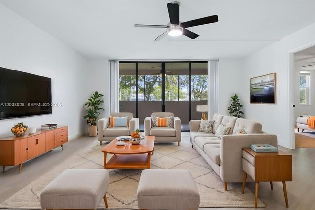 6800 Cypress Road 201, Plantation, FL 33317