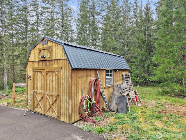 35888 301st Place SE, Enumclaw, WA 98022