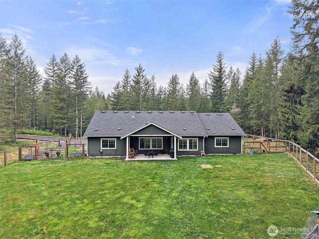 35888 301st Place SE, Enumclaw, WA 98022
