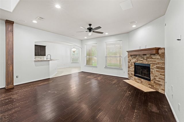 21107 Knight Quest Drive, Tomball, TX 77375