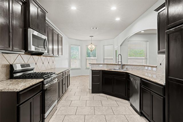 21107 Knight Quest Drive, Tomball, TX 77375