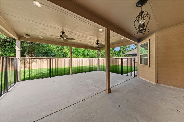 21107 Knight Quest Drive, Tomball, TX 77375