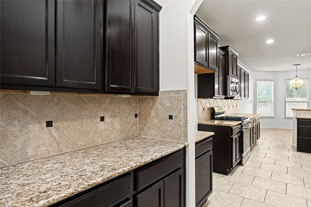 21107 Knight Quest Drive, Tomball, TX 77375