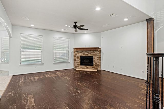 21107 Knight Quest Drive, Tomball, TX 77375