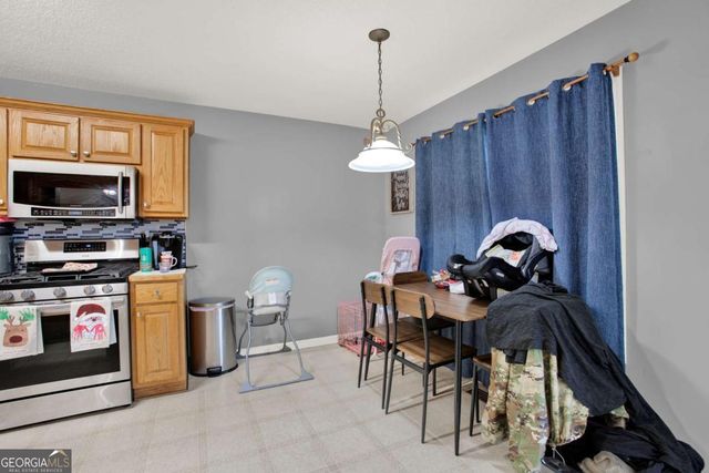101 Twin Oaks Drive, Calhoun, GA 30701