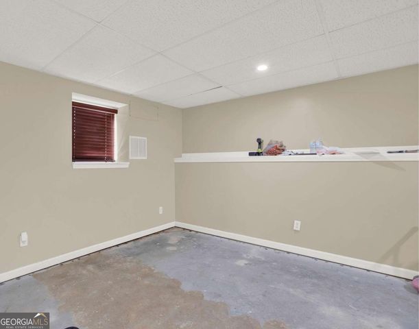 101 Twin Oaks Drive, Calhoun, GA 30701