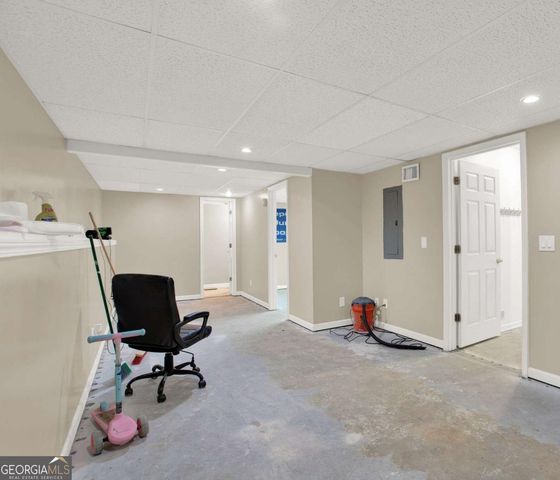 101 Twin Oaks Drive, Calhoun, GA 30701