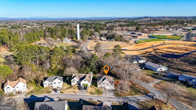 101 Twin Oaks Drive, Calhoun, GA 30701