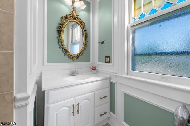 110 W Washington Ave, Washington Boro, NJ 07882