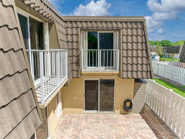 22168 Boca Rancho Drive D, Boca Raton, FL 33428