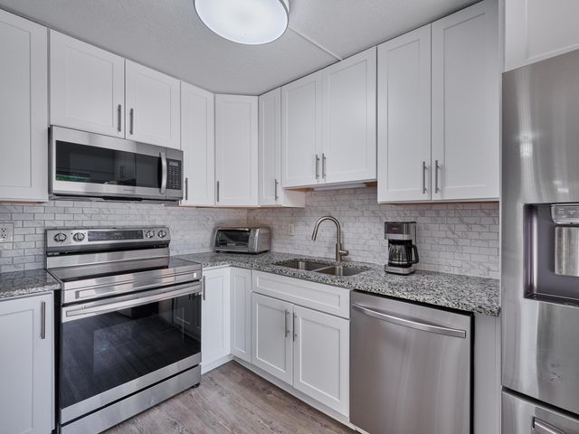 22168 Boca Rancho Drive D, Boca Raton, FL 33428