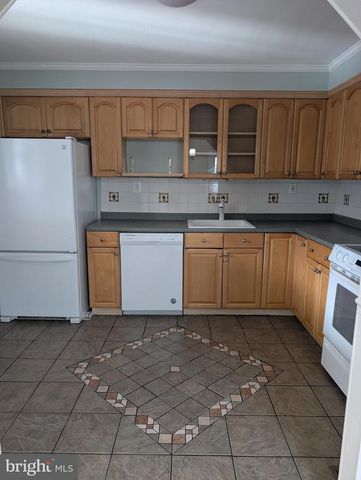 5711 BERWYN RD, Berwyn Heights, MD 20740