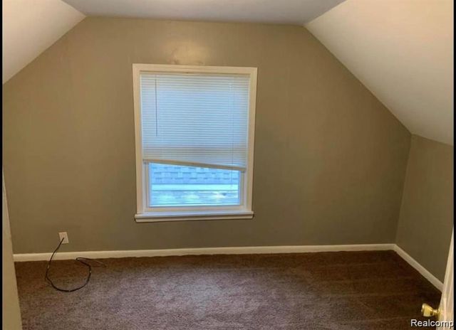 1761 E Evelyn Avenue, Hazel Park, MI 48030