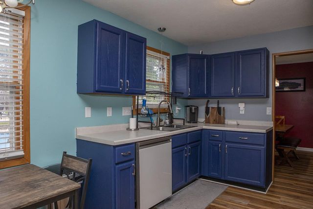 220 Wildflower Way, Lake Mills, WI 53551