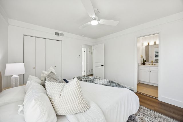 808 Lee Drive, Bedford, TX 76022